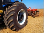 Servis pneumatik na zemědělské stroje